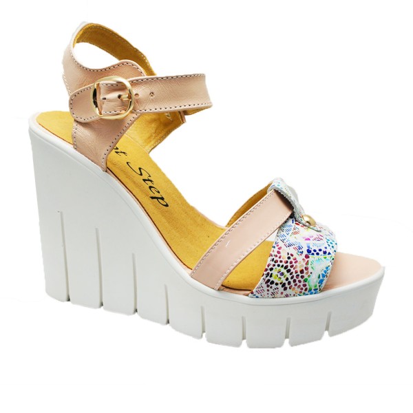 Босоножки Footstep